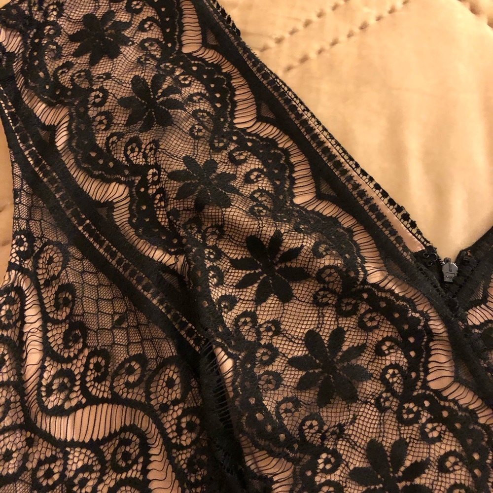 LBD Adrianna Papelli lace bodice tired cocktail dress Sz 12 Sofia Loren - Picture 7 of 10